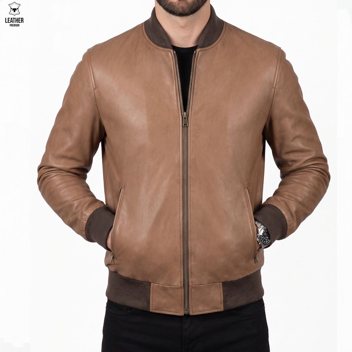 Bomber en cuir d'agneau camel porté par un homme, vue de face